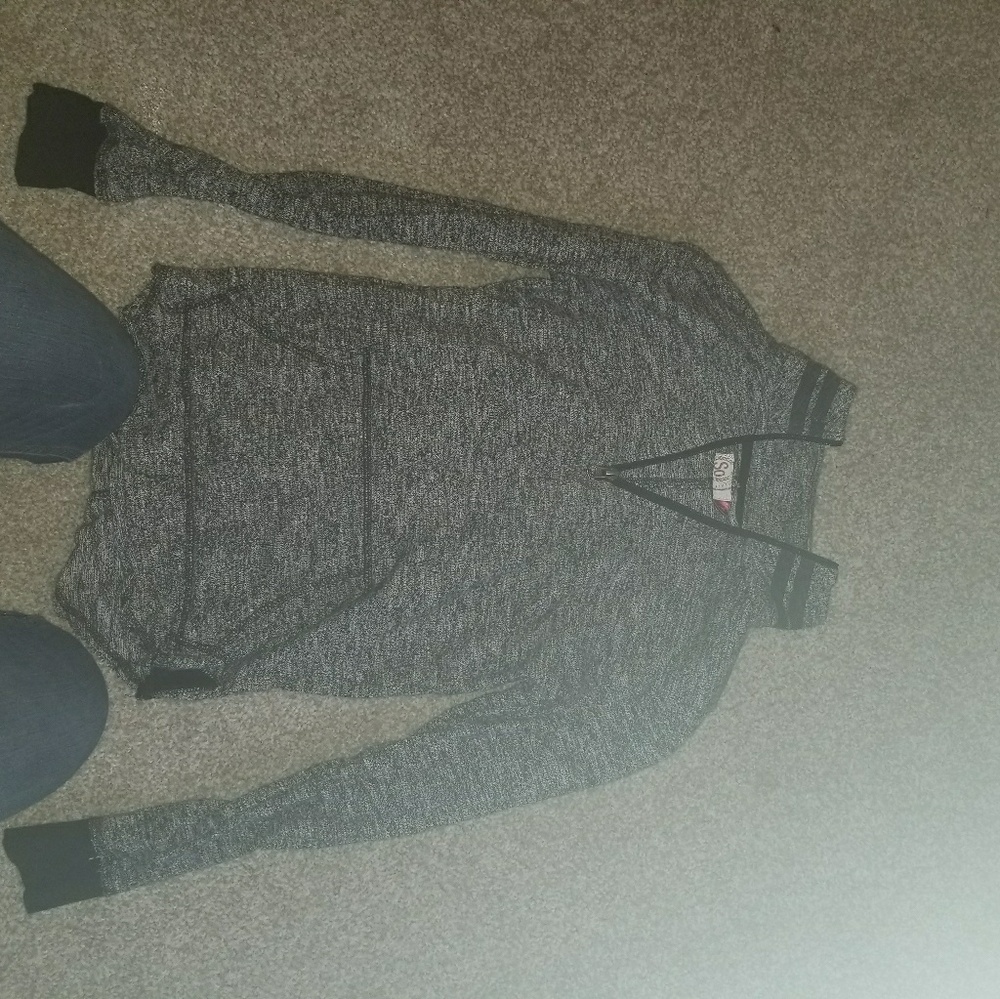 Half zip sweatshirt